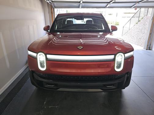 2025 Rivian R1T Adventure Dual-Motor Max Pack