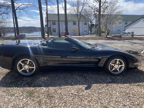 2002 Chevrolet Corvette Base