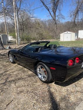 2002 Chevrolet Corvette Base