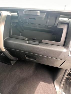 Black 2018 RAM 1500 SLT