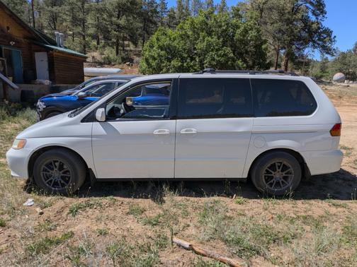 White 2004 Honda Odyssey EX-L