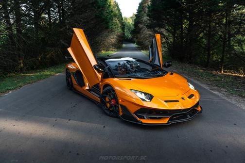 2012 Lamborghini Aventador LP700-4