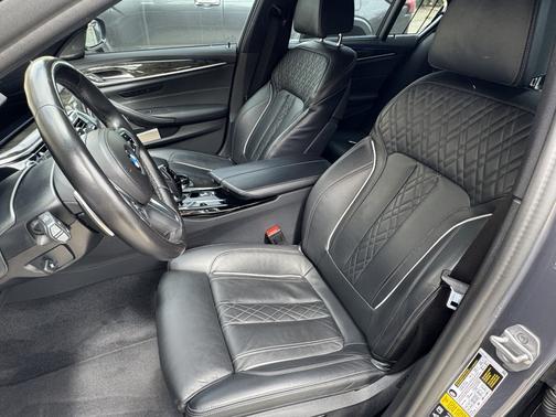 Brown 2022 BMW M550 i xDrive