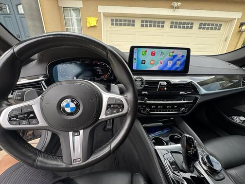 Brown 2022 BMW M550 i xDrive
