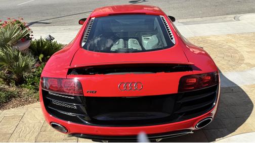 2012 Audi R8 5.2 quattro