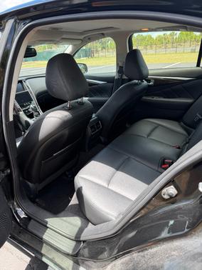 Black 2018 INFINITI Q50 3.0t LUXE