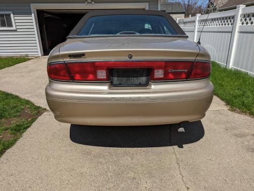 Photo 4 of 8 of 2005 Buick Century Base