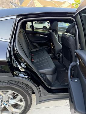 Black 2022 BMW X4 xDrive30i