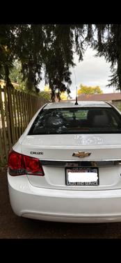 White 2013 Chevrolet Cruze 1LT