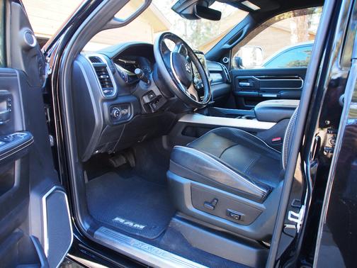 2019 RAM 3500 Laramie