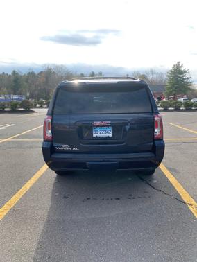 Blue 2018 GMC Yukon XL SLT