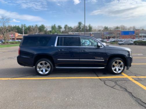 Blue 2018 GMC Yukon XL SLT