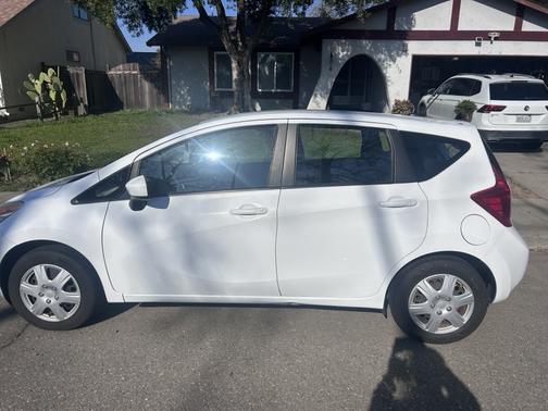 2016 Nissan Versa Note SV