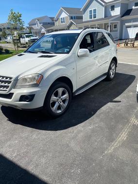 2009 Mercedes-Benz M-Class ML320 CDI Bluetec 4MATIC