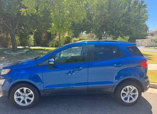 Blue 2018 Ford EcoSport SE