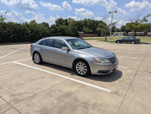 2014 Chrysler 200 Touring