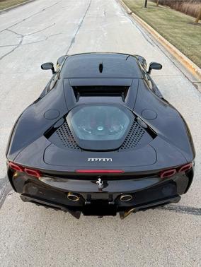 2023 Ferrari SF90 Stradale Base