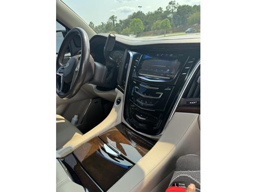 2015 Cadillac Escalade Luxury