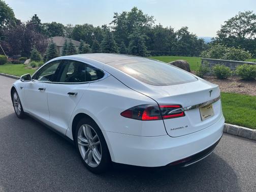 2014 Tesla Model S 60
