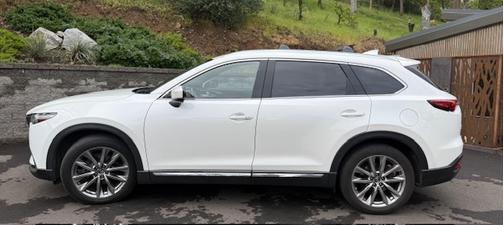 White 2018 Mazda CX-9 Signature