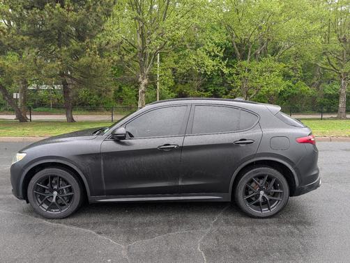 Black 2018 Alfa Romeo Stelvio Ti Sport