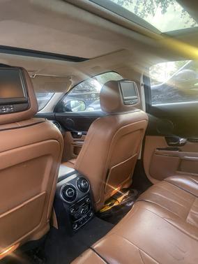 2012 Jaguar XJ Base