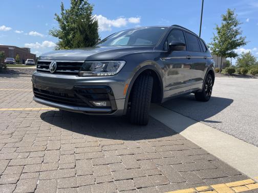 2020 Volkswagen Tiguan 2.0T SE R-Line Black