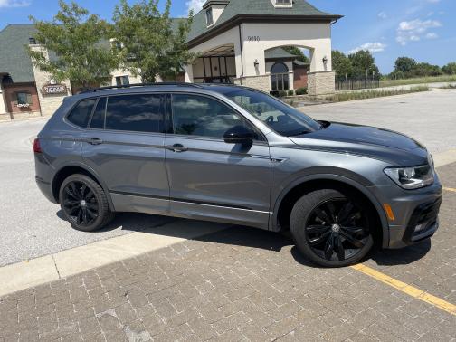 2020 Volkswagen Tiguan 2.0T SE R-Line Black