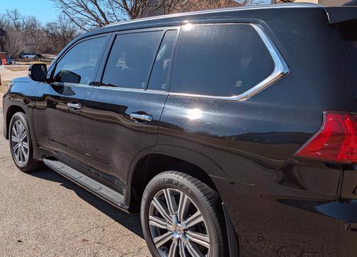 2017 Lexus LX 570 Base