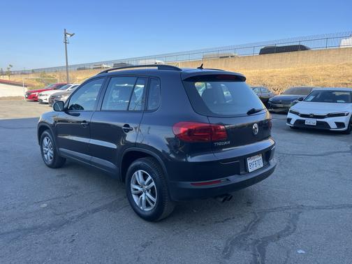 2016 Volkswagen Tiguan R-Line