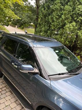Blue 2018 Ford Explorer Limited
