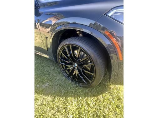 2022 BMW X5 M50i