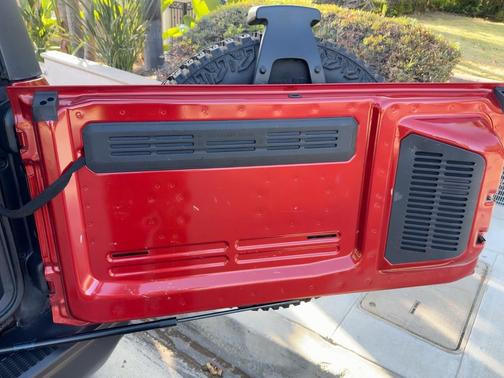 Red 2023 Ford Bronco Badlands Advanced
