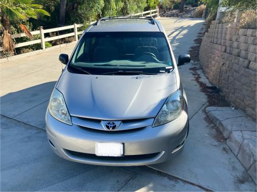 2006 Toyota Sienna LE