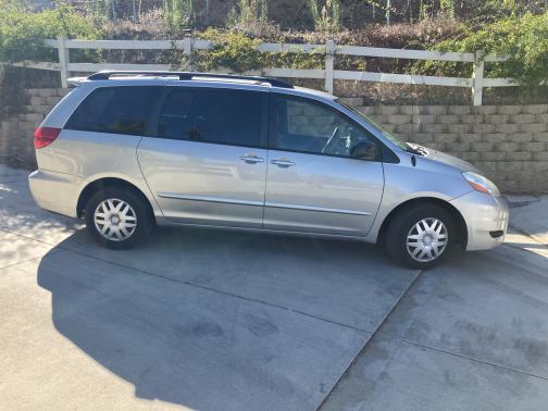 2006 Toyota Sienna LE