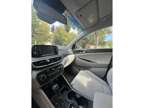 2020 Hyundai TUCSON SE