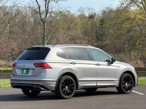 2021 Volkswagen Tiguan 2.0T SE R-Line Black