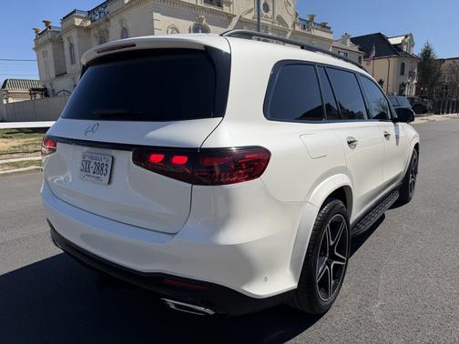 White 2024 Mercedes-Benz GLS 450 4MATIC