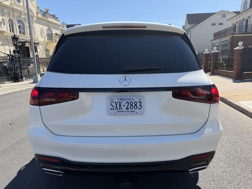 White 2024 Mercedes-Benz GLS 450 4MATIC