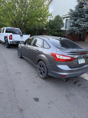 Gray 2014 Ford Focus SE