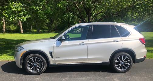 Photo 3 of 27 of 2016 BMW X5 xDrive35i