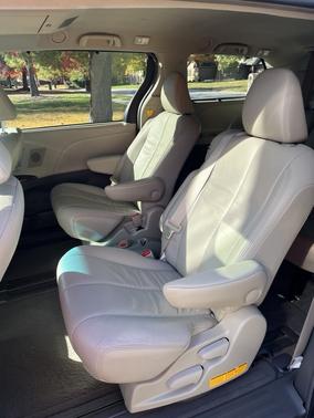 2011 Toyota Sienna XLE