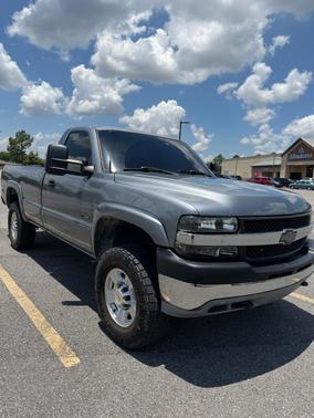 Gray 2001 Chevrolet Silverado 2500 H/D