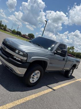 Gray 2001 Chevrolet Silverado 2500 H/D