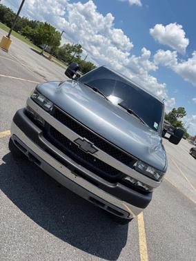 Gray 2001 Chevrolet Silverado 2500 H/D
