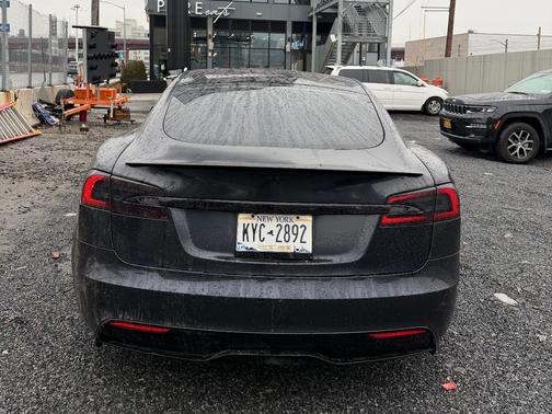 2021 Tesla Model S Long Range