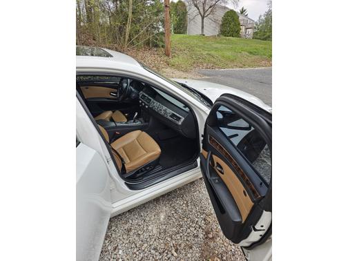 2008 BMW 528 i