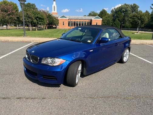 Blue 2011 BMW 135 i