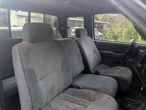 White 1996 Dodge Ram 2500 ST