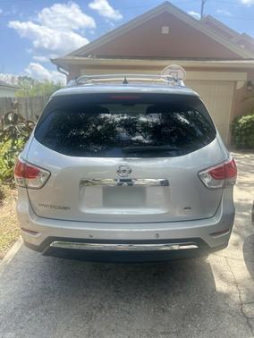 2013 Nissan Pathfinder SL